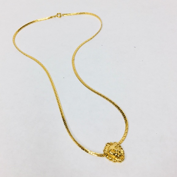 Vintage Jewelry - Vintage 80’s 90’s gold lion head knocker necklace